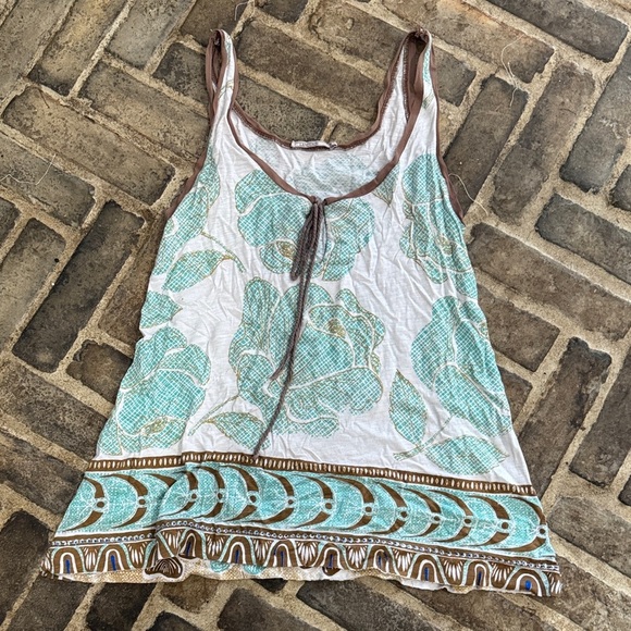 Neutral Earthy Toned Relaxed Boho Floral Tank Top - Picture 2 of 6